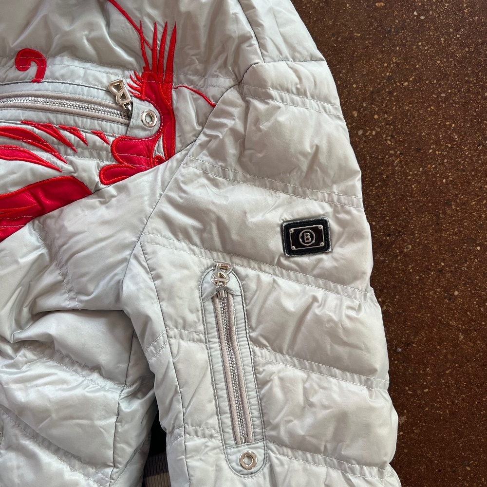 Beautiful Bogner ski jacket with chinoiserie bird motif - Picture 2 of 9